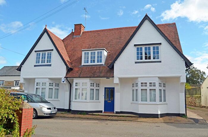 3 Bedroom Flat To Rent In High Street, Gayton, NN7