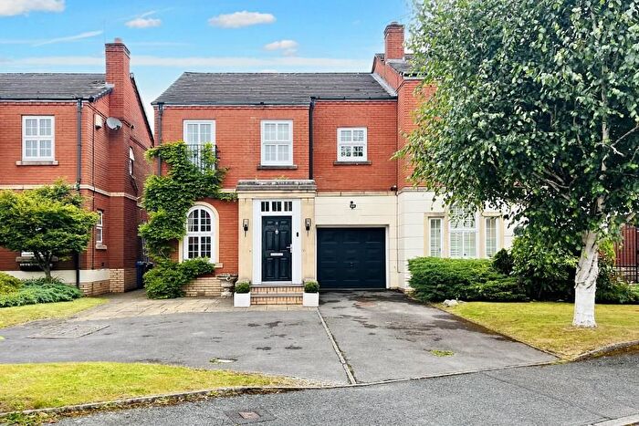 3 Bedroom Semi-Detached House For Sale In Belgravia Gardens, Hale, Altrincham, WA15