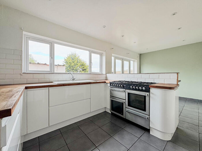 4 Bedroom Terraced House For Sale In Cobb Road, Berkhamsted, HP4