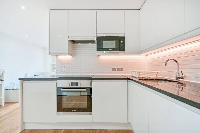 1 Bedroom Flat To Rent In Sutton Court Road, Sutton, SM1