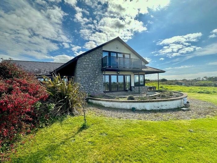 5 Bedroom Detached House For Sale In Llanfaelog, Ty Croes, LL63