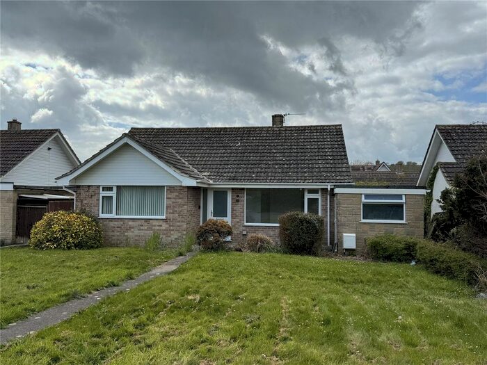 3 Bedroom Bungalow To Rent In Colyford Road, Seaton, EX12
