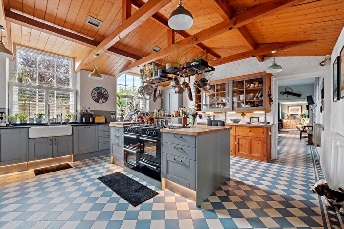 4 Bedroom Detached House For Sale In Pound Lane, Wareham, Dorset, BH20 - Photo 11