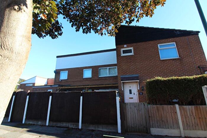 3 Bedroom Semi-Detached House To Rent In Wharfedale, Nottingham, NG8