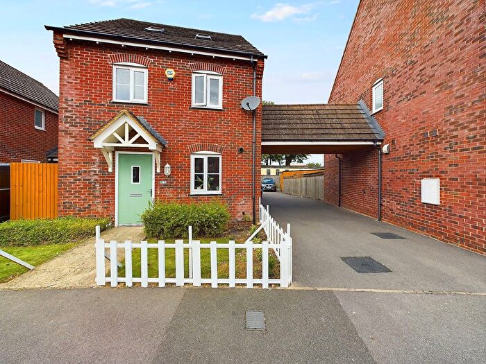 5 Bedroom Detached House For Sale In Chalkpit Lane, Chinnor, Oxfordshire, OX39