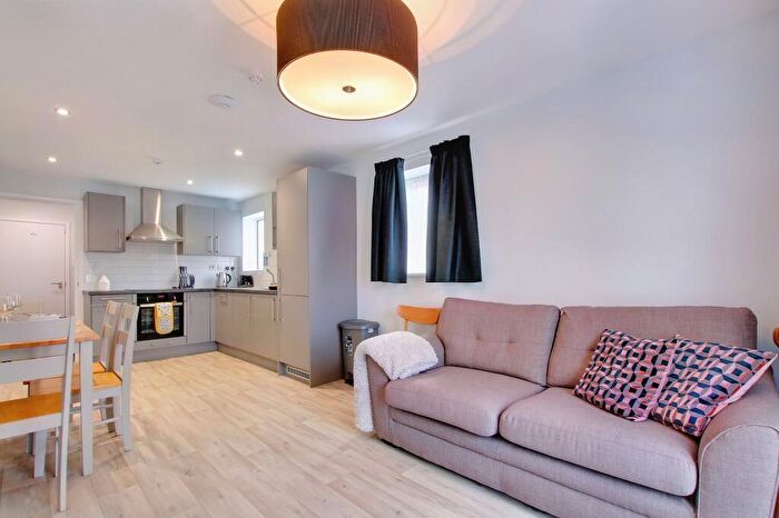 1 Bedroom Flat To Rent In Clarendon Park Road, Leicester, LE2