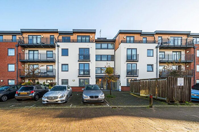 1 Bedroom Flat To Rent In Southern Road, Camberley, GU15