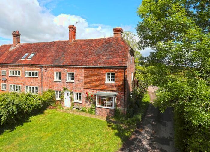 5 Bedroom Semi-Detached House For Sale In Rocks Road, Uckfield, East Sussex, TN22