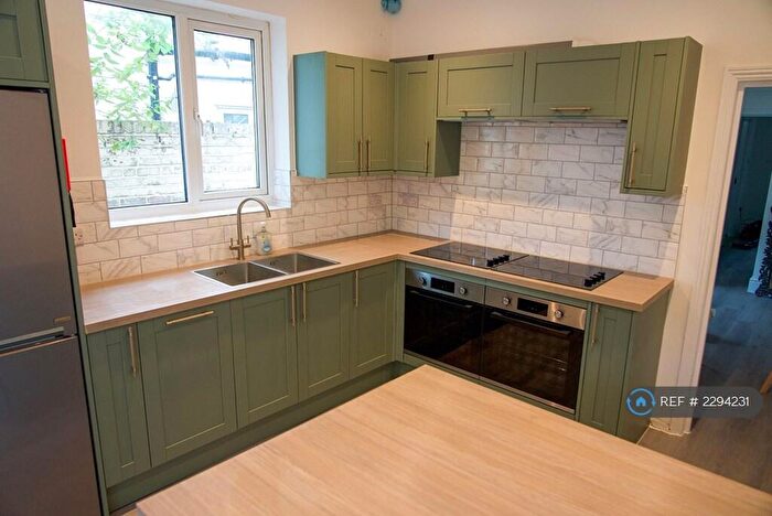 6 Bedroom Terraced House To Rent In Fishponds Road, Bristol, BS16
