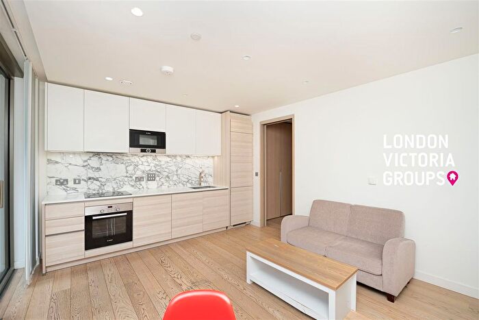Studio To Rent In Pilot Walk, London, SE10