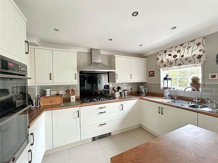 4 Bedroom Detached House For Sale In Neptune Road, Westbury, BA13