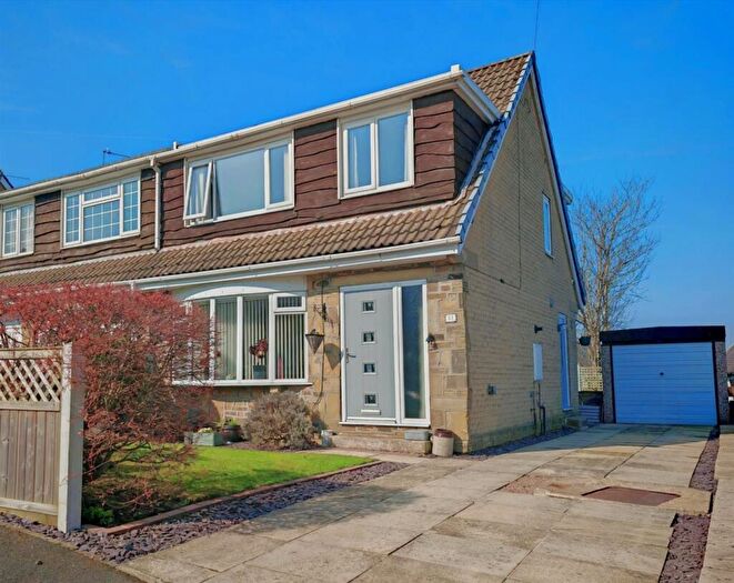 3 Bedroom Semi Detached House For Sale In Foster Park Road, Denholme, Bradford, BD13