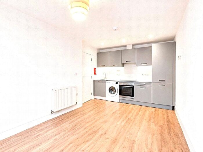 2 Bedroom Flat To Rent In Elizabeth Way, Harlow, Essex, CM19