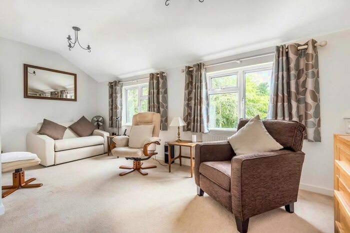 2 Bedroom Cottage To Rent In Cassington, Oxfordshire, OX29