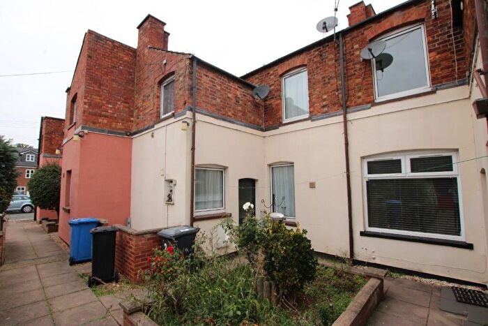 1 Bedroom Flat To Rent In Wardle Court, Kettering, Northamptonshire, NN16