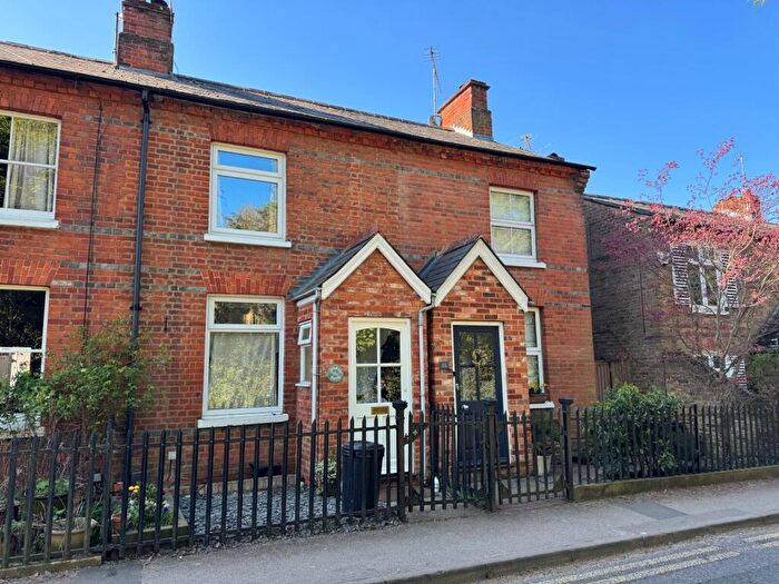 2 Bedroom Terraced House For Sale In School Lane, Wargrave, Reading, Berkshire, RG10