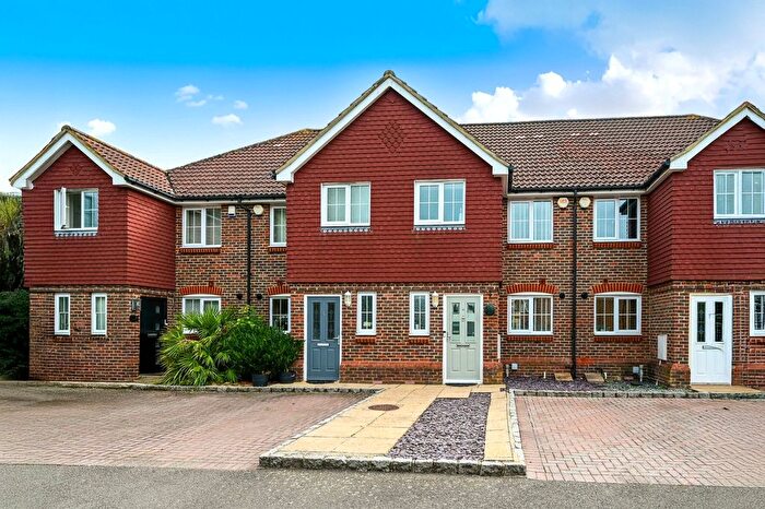3 Bedroom Terraced House For Sale In Ashford, Surrey, TW15