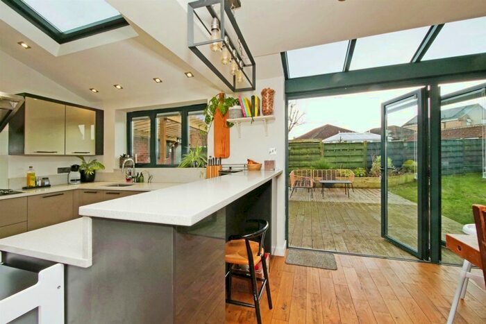 3 Bedroom Detached House For Sale In Coulson Close, Strensall, York, YO32