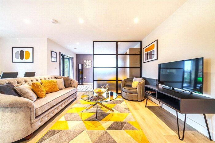 1 Bedroom Studio For Sale In Pincott Road, Bexleyheath, DA6