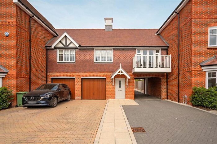 2 Bedroom Maisonette To Rent In Hawthorne Place, Sunninghill, SL5