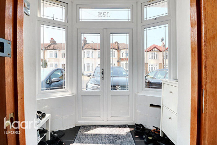 6 Bedroom Terraced House For Sale In Wellesley Road, Ilford, IG1