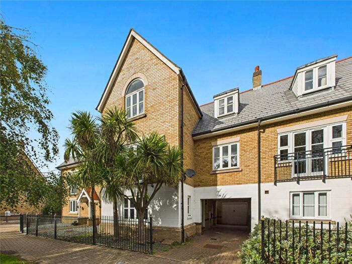 4 Bedroom Terraced House For Sale In Ravenswood Avenue, Ipswich, Suffolk, IP3