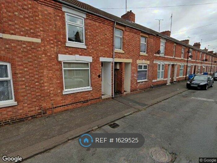 3 Bedroom Terraced House To Rent In Edinburgh Road, Kettering, NN16