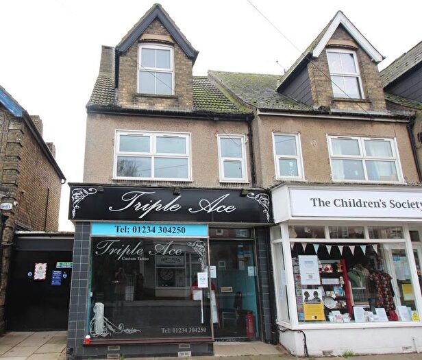 2 Bedroom Flat To Rent In Castle Road, Bedford, MK40