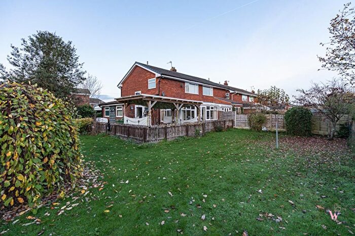 3 Bedroom Semi Detached House For Sale In Paulden Road, Lostock Gralam, Northwich, CW9