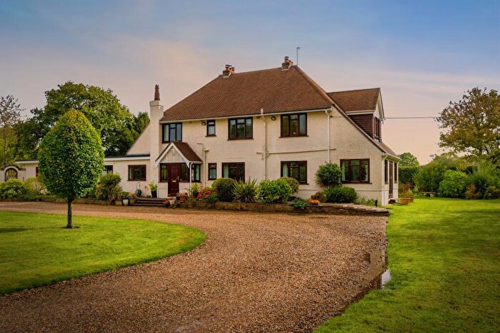 7 Bedroom Detached House For Sale In Whitemoor Lane, Ower, Romsey, SO51