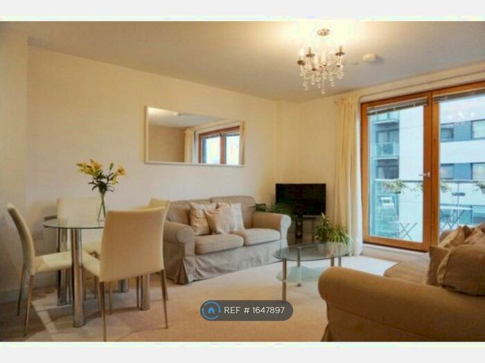 1 Bedroom Flat To Rent In Cypress Place, Manchester, M4