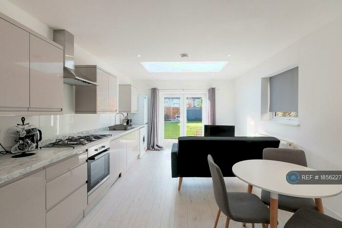 1 Bedroom Maisonette To Rent In Lovell Road, Cambridge, CB4