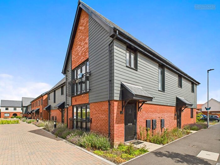 2 Bedroom Maisonette For Sale In Greenfield Way, Hampton Water, Peterborough, PE7