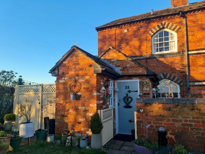 2 Bedroom End Of Terrace House For Sale In Furnace Lane, Finedon, Wellingborough, NN9