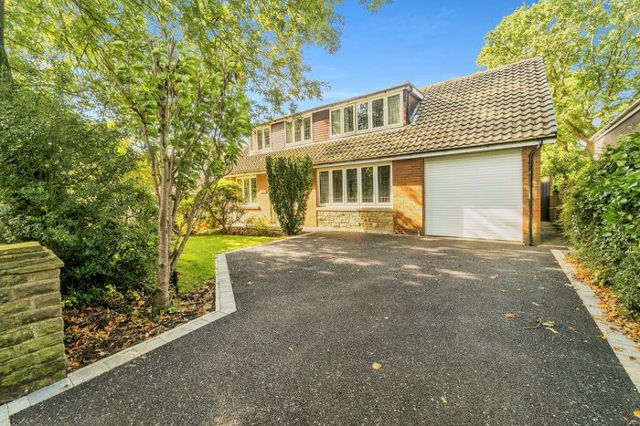 3 Bedroom Bungalow For Sale In Arbory Drive, Padiham, Burnley, Lancashire, BB12