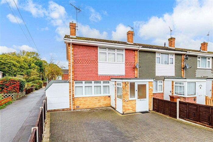 2 Bedroom End Terrace House For Sale In Fane Way, Parkwood, Gillingham, Kent, ME8