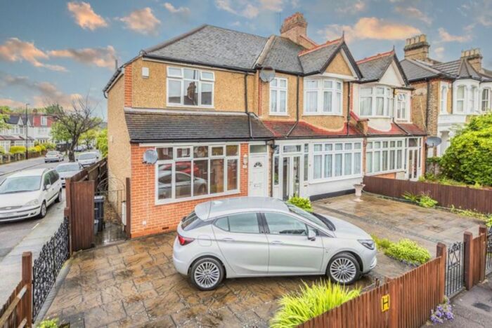 2 Bedroom Semi-Detached House To Rent In Colfe Road, London, SE23