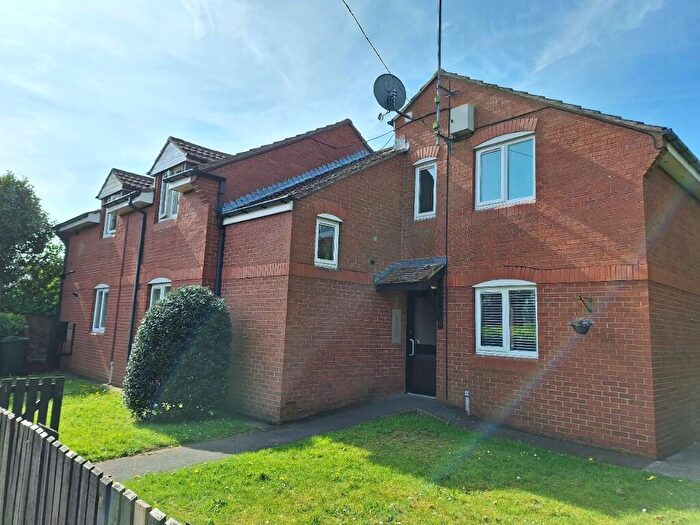 1 Bedroom Flat To Rent In School Walk, Doncaster, South Yorkshire, DN10