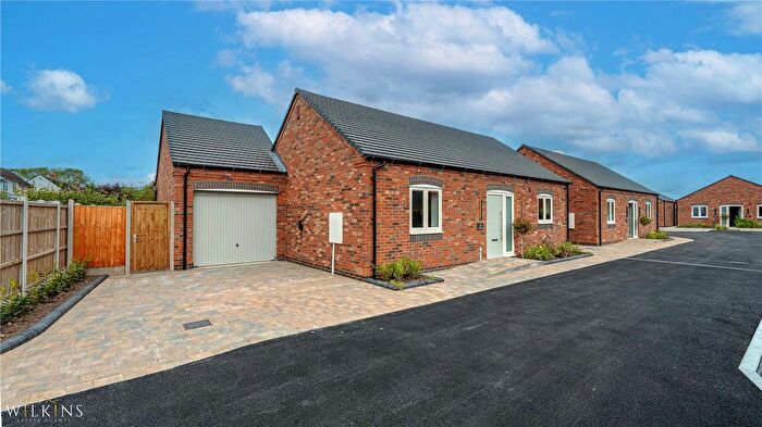 2 Bedroom Bungalow For Sale In Little Warton Road, Warton, Tamworth, Warwickshire, B79