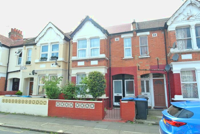 3 Bedroom Maisonette To Rent In Oldfield Road, Willesden / Harlesden, NW10