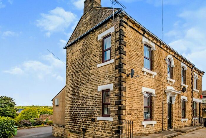 1 Bedroom Apartment To Rent In Towngate, Kirkburton, Huddersfield, West Yorkshire, HD8