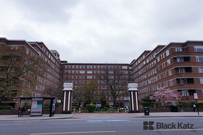 1 Bedroom Flat To Rent In Du Cane Court, Balham, SW17