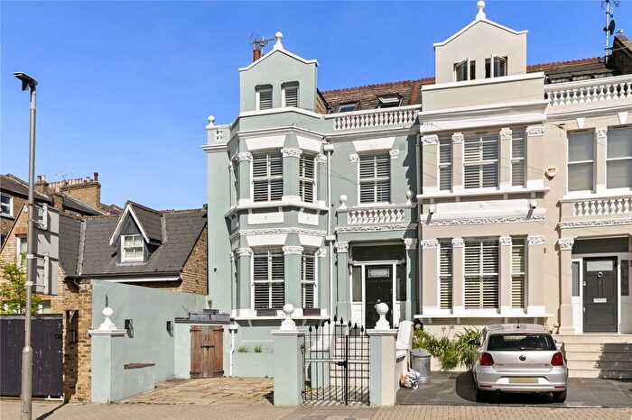 4 Bedroom End Terrace House For Sale In St. Ann's Hill, London, SW18