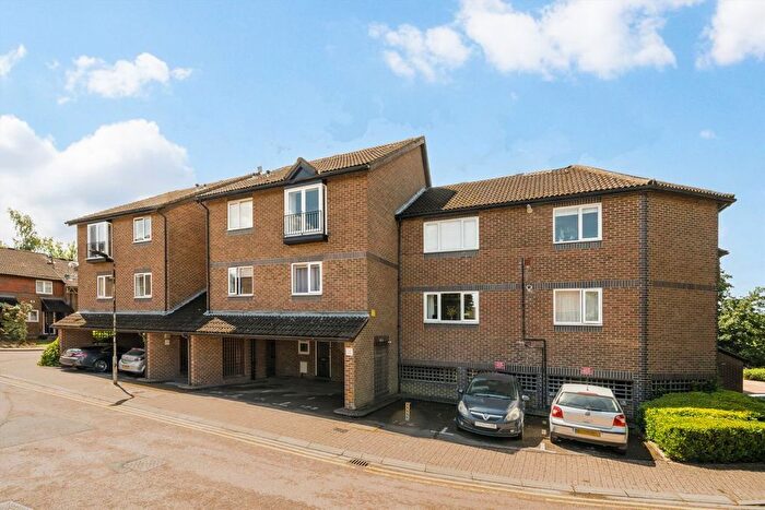 1 Bedroom Flat For Sale In Abbeyfields Close, Willesden, NW10