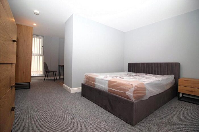 1 Bedroom Apartment To Rent In Wolstenholme Square, Liverpool, Merseyside, L1