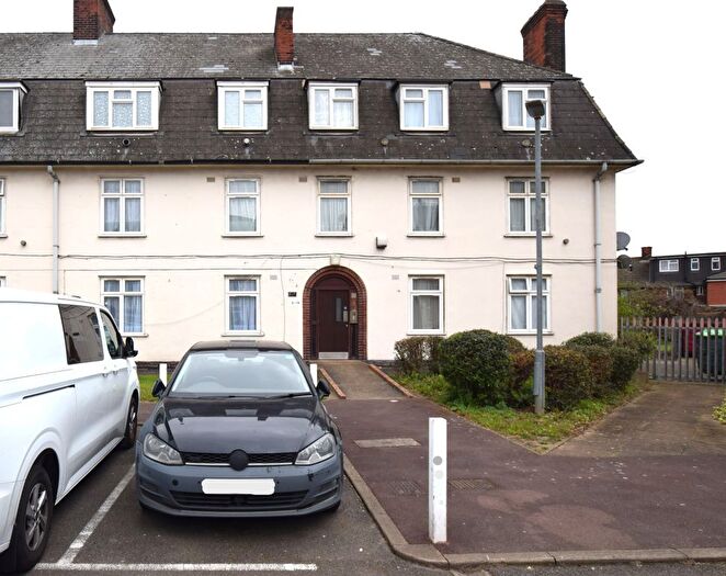 2 Bedroom Flat To Rent In Moore Crescent, Dagenham, RM9