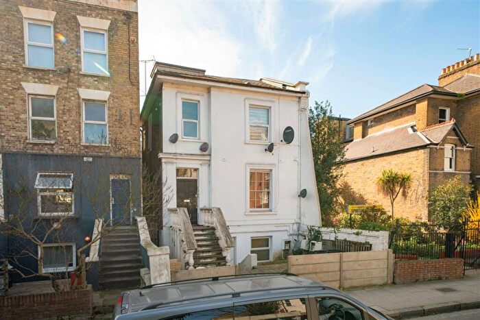 Studio For Sale In Hornsey Road, Holloway, N19