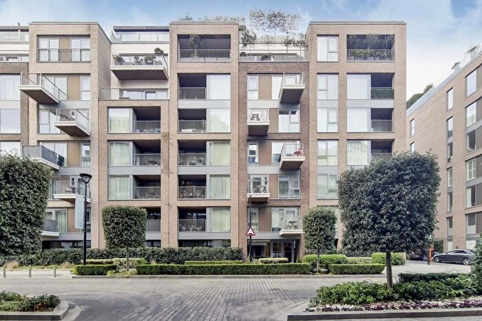 2 Bedroom Flat To Rent In Meadows House, Park Street, SW6