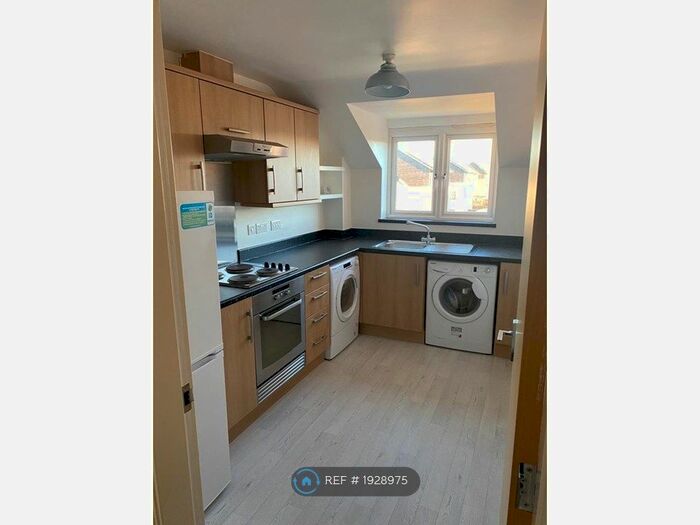 2 Bedroom Flat To Rent In Mid Water Crescent, Hampton Vale, Peterborough, PE7