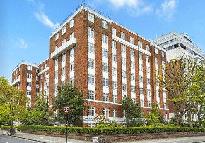 Flat To Rent In Langford Court, St. John's Wood, NW8